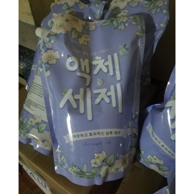 Nước giặt thảo mộc Blue Hàn Quốc túi 2 lít