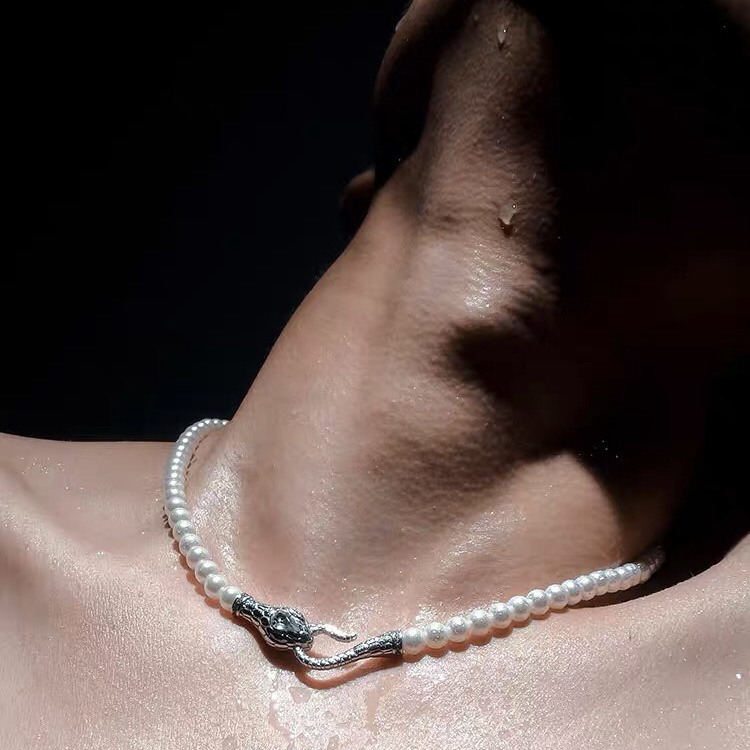 Dây Chuyền Choker Hạt Châu Mặt Hình Rắn Charm Snake - Vani Store [TS000601]