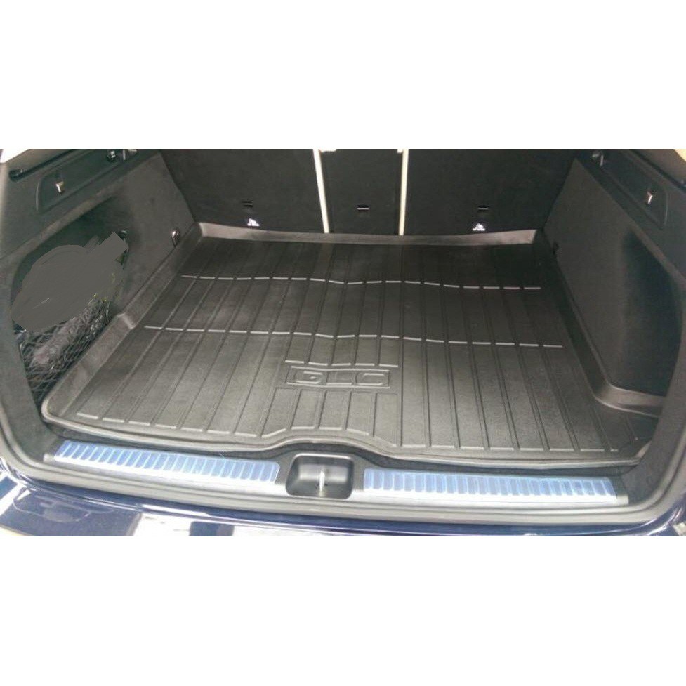 Khay nhựa lót cốp Mercedes-benz GLC 200, GLC250, GLC300 2018 - 2024-2025-2026chất liệu TPO cao cấp