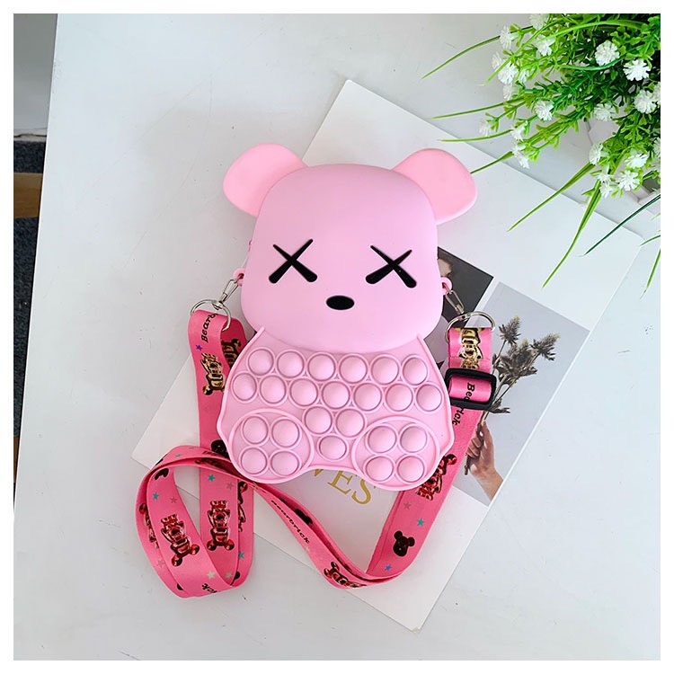Túi silicon bearbrick, xách đeo chéo pop it hình gấu nhỏ xinh, thời trang 2023 - bong bóng pop-it giảm căng thẳng