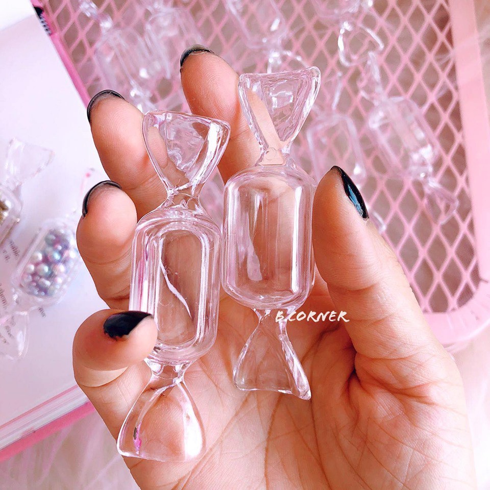 Hộp Nhựa Nhỏ Hình Kẹo