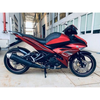 Thùng giữa kiểu mô tô exciter 150