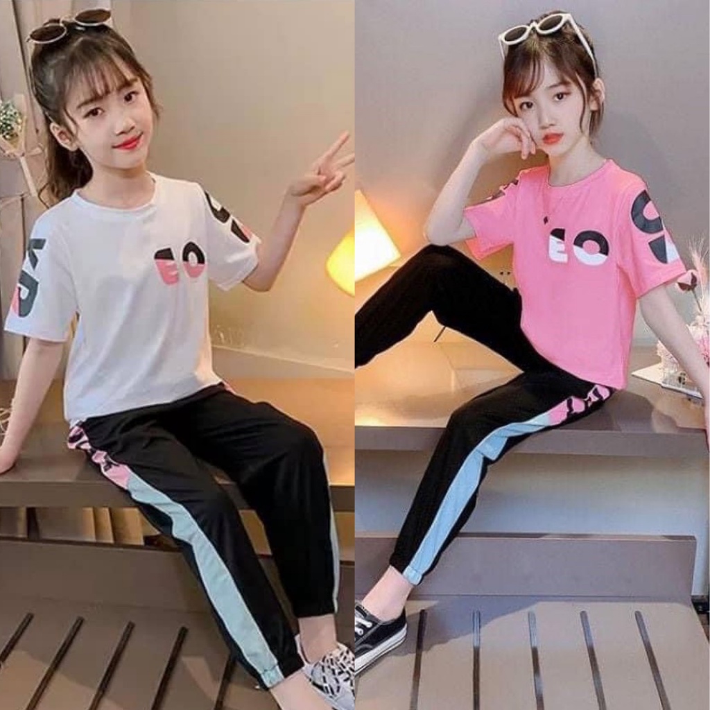 Bộ áo thun và quần Avakids