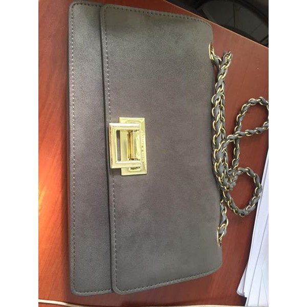Túi xách charles and keith chuẩn auth uesd