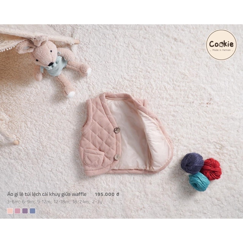 Áo gile chần nhung xinh xắn cho bé