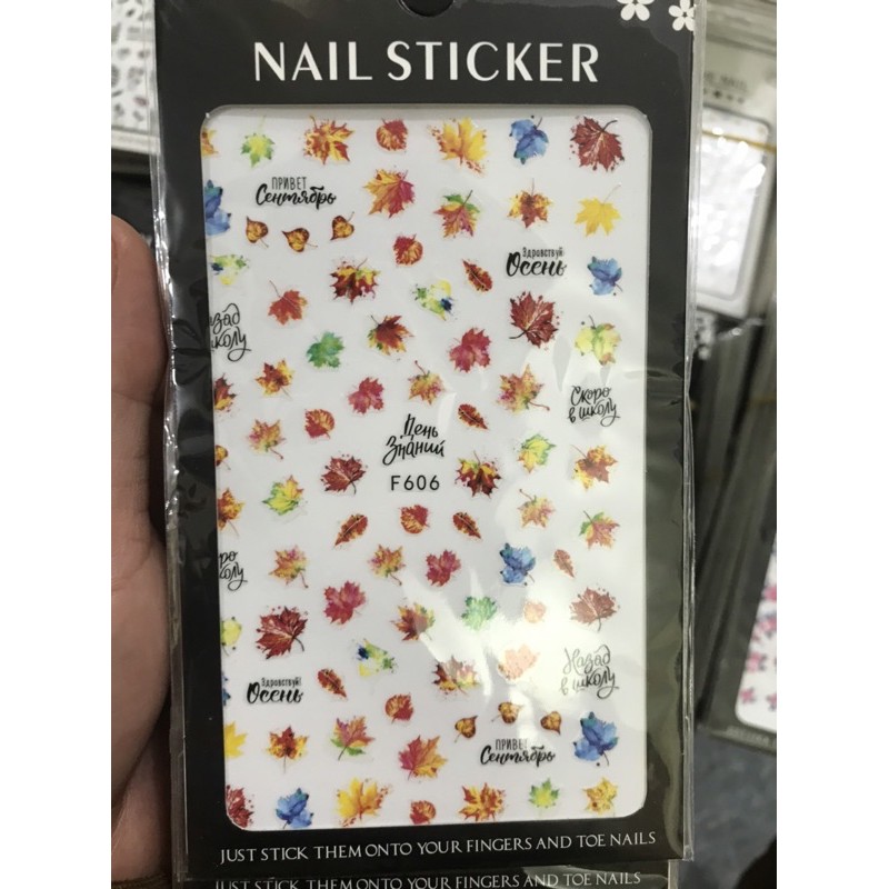 Sticker lá phong mẫu mới