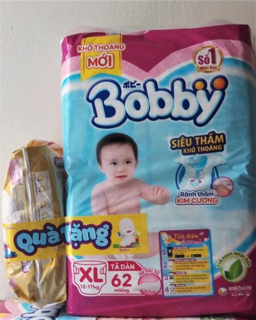 Tã dán bobby l68/m76 /xl62 tặng 6 miếng ,tặng gối