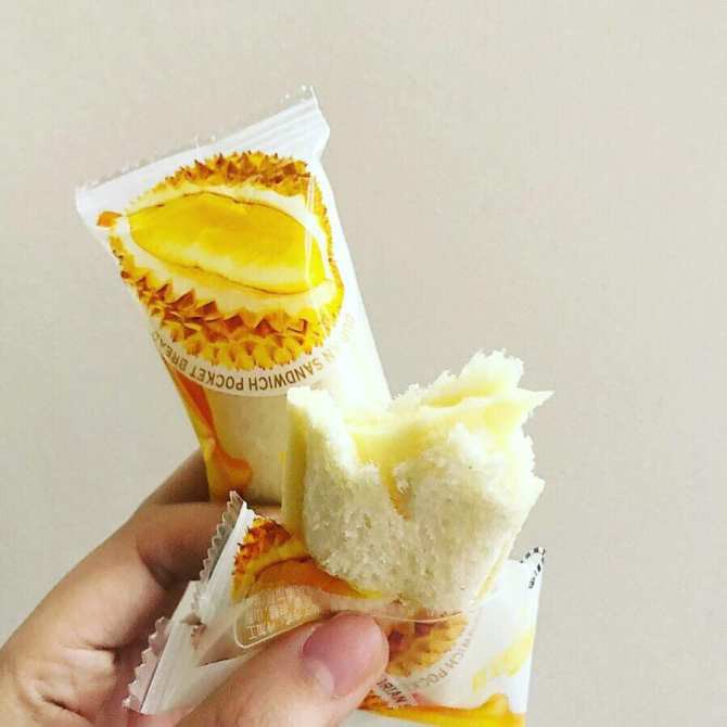 bánh sữa chua  VỊ sầu riêng/phô mai/cam/ ice cream/ ông già truyền thống