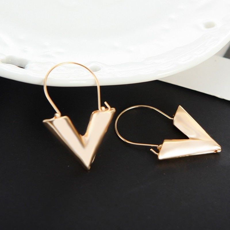 Hoa tai dáng dài đính đá nhân tạo dành cho nữ