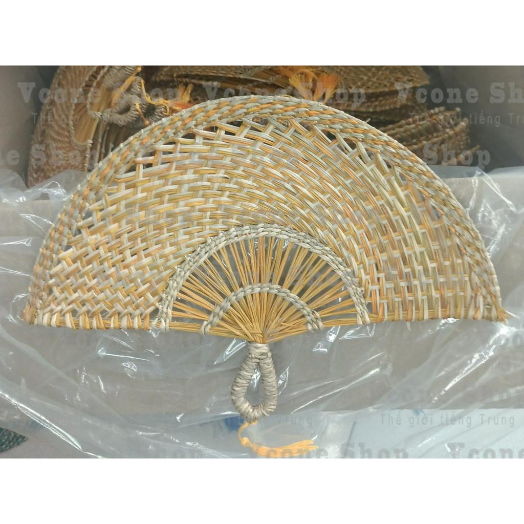 Quạt cói bán nguyệt decor nhà cửa cầm tay truyền thống độc đáo xinh xắn dễ thương