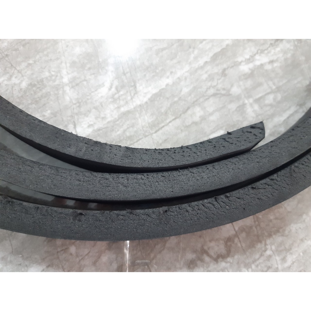 Dây Mút Đen Lót Đáy Hồ Cá Dài 150 cm