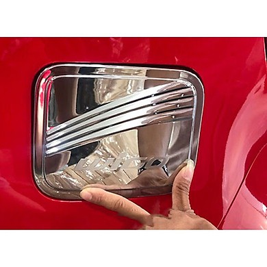 Ốp nắp bình xăng mạ Crom xe Toyota Wigo