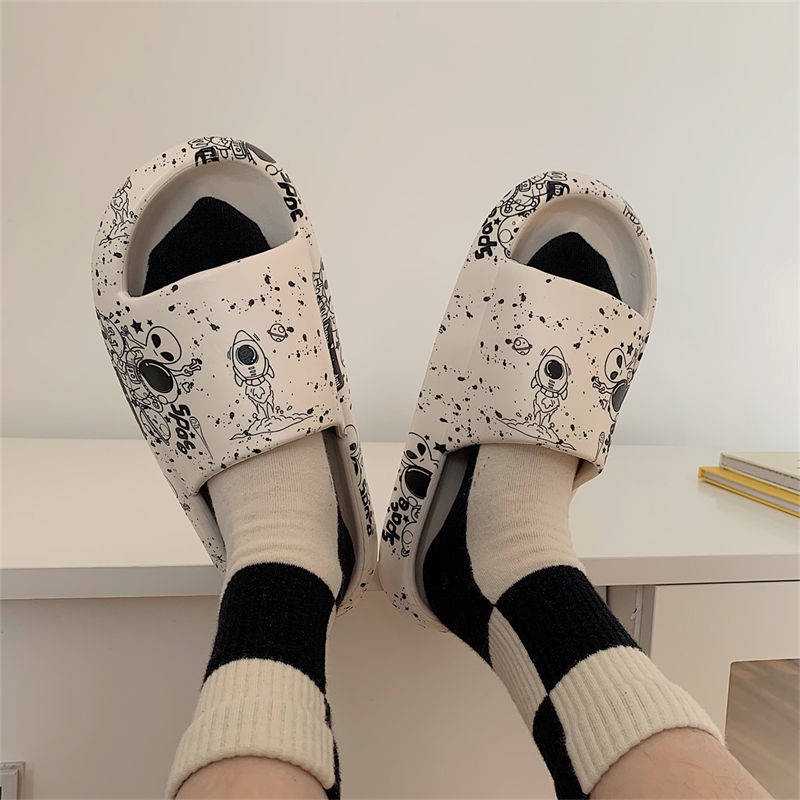 Dép lông,dép bánh mì Dép xăng đan Dép Đi Trong Nhà Họa Tiết Graffiti Phong Cách Hiphop Cá Tính