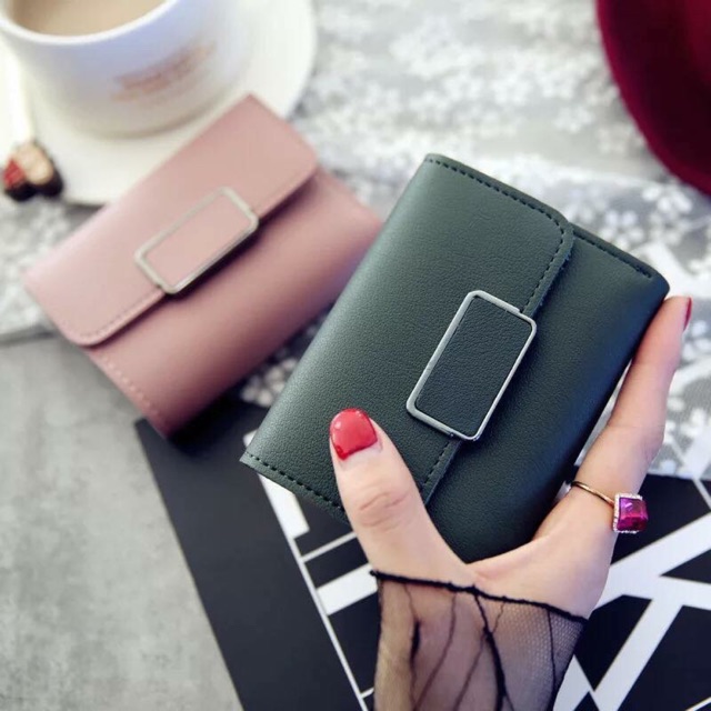 VÍ GẬP CẦM TAY