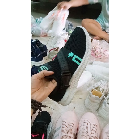 Giày thể thao nam nữ