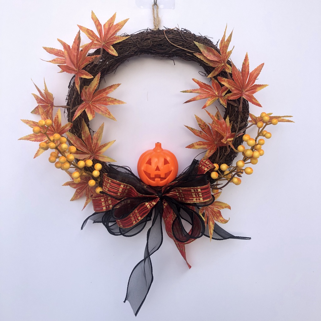 Vòng nguyệt quế treo cửa trang trí Halloween đường kính 27cm mẫu MN03