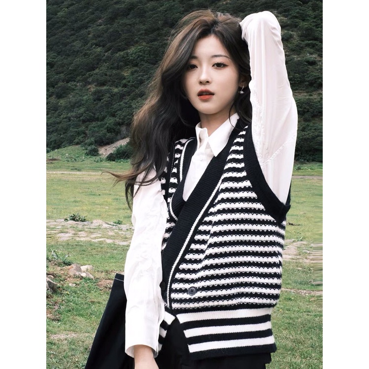 Áo gile len nữ A25 cổ V hottrend, áo len sát nách phong cách hàn quốc, hàng chất lượng tốt nói không với hàng xấu.