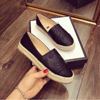 Giày slipon chanel đế cói