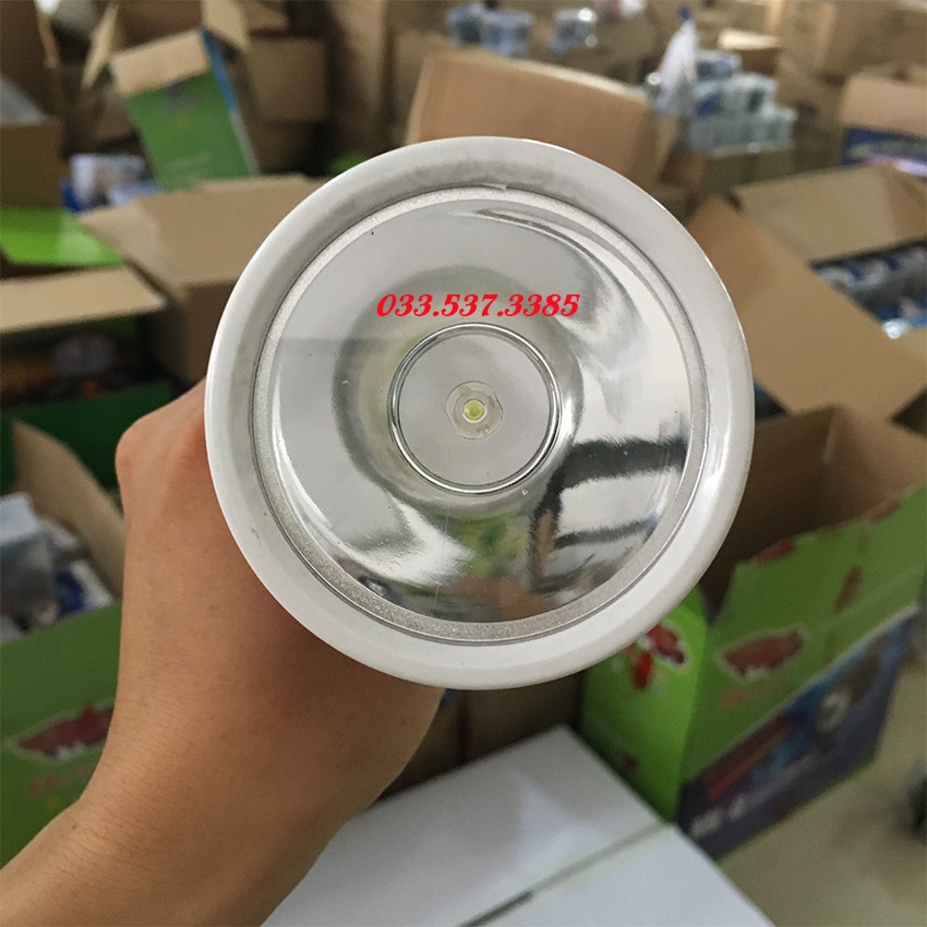 Đèn pin cầm tay siêu sáng, đèn pin chiếu xa G8 - 520