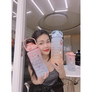 Bình nước nhắc nhở 2 lít