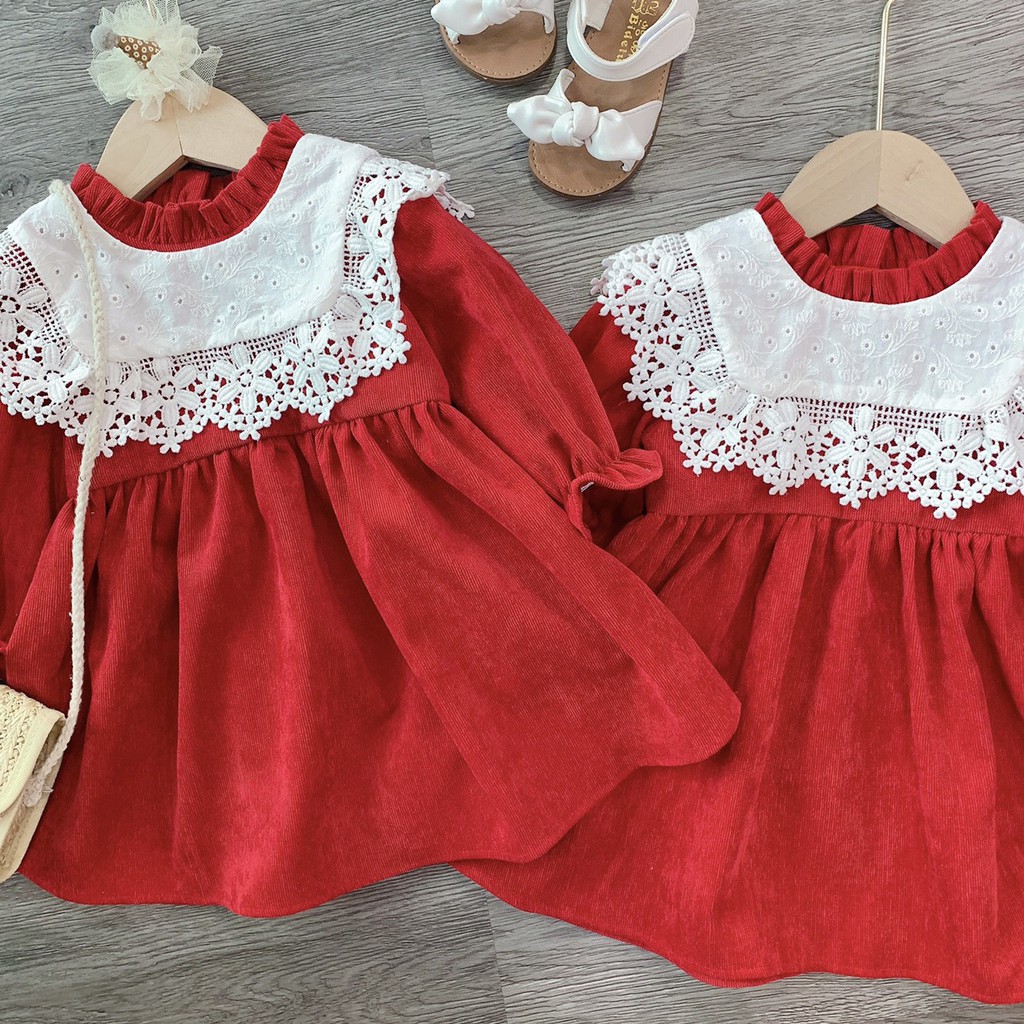 Váy nhung đỏ cổ ren hoa mai cho bé