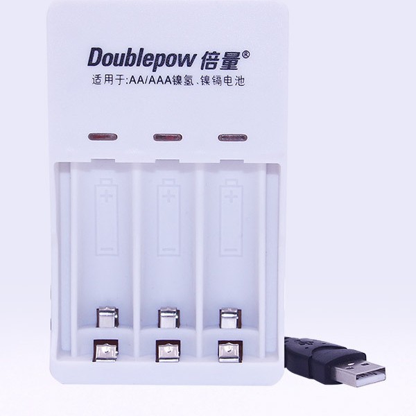 Bộ sạc pin Doublepow dùng sạc 3 viên pin AA/AAA cổng USB (DP-U03)