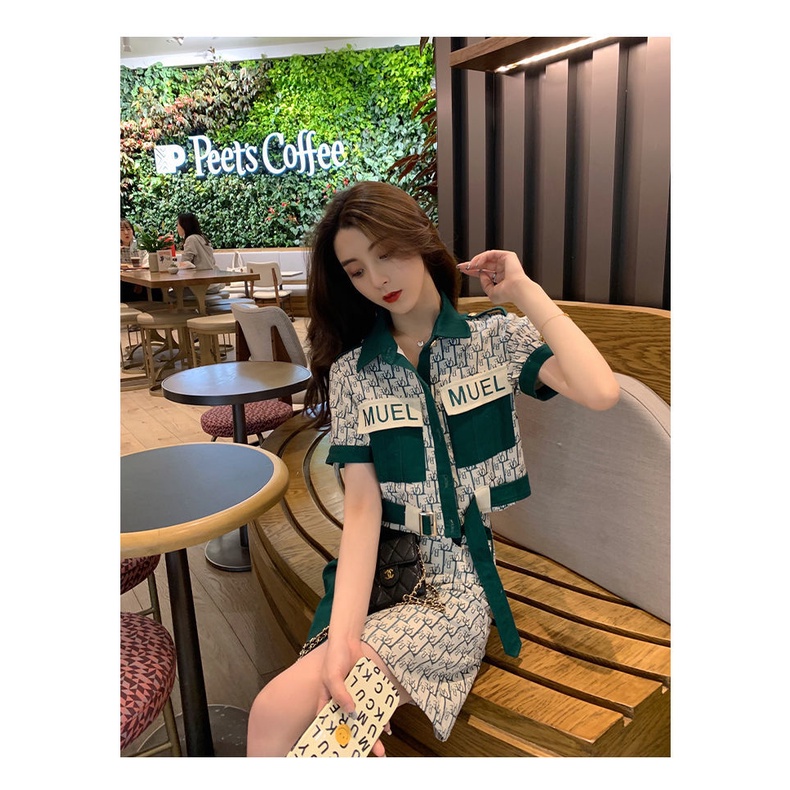 Bộ áo ngắn tay + chân váy thời trang phương Tây cá tính cho nữ