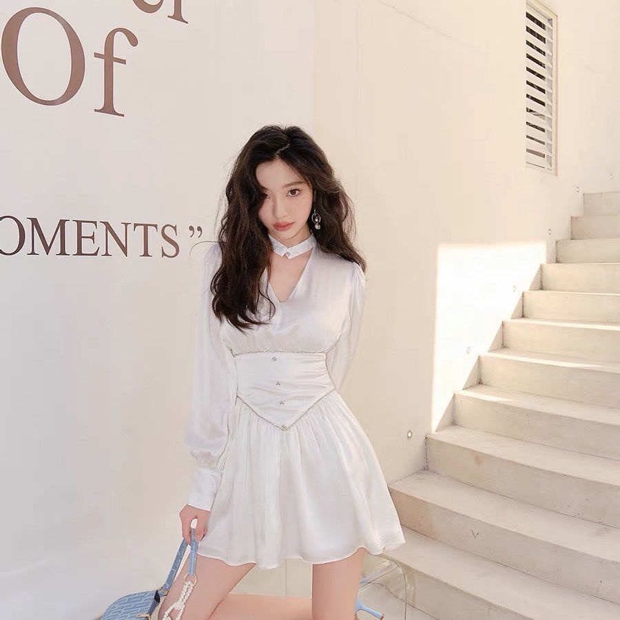 Đầm tay phồng màu trắng thiết kế quyến rũ phong cách Pháp thời trang mùa hè nữ tính thanh lịch