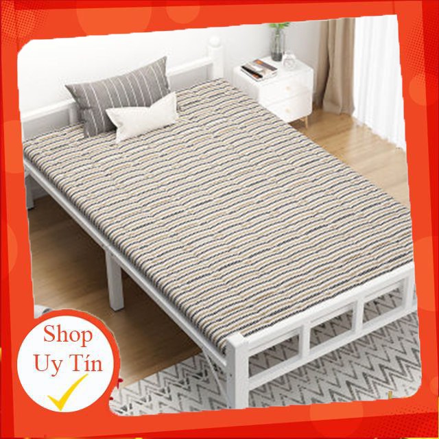 Giường gấp khung sắt kèm đệm 1m9 x 80 cm trắng, thiết kế đơn giản tiện lợi dễ sắp xếp GUT006