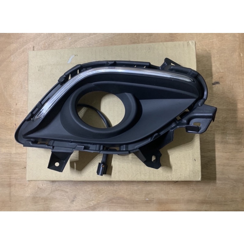 Ốp đèn gầm mazda 6