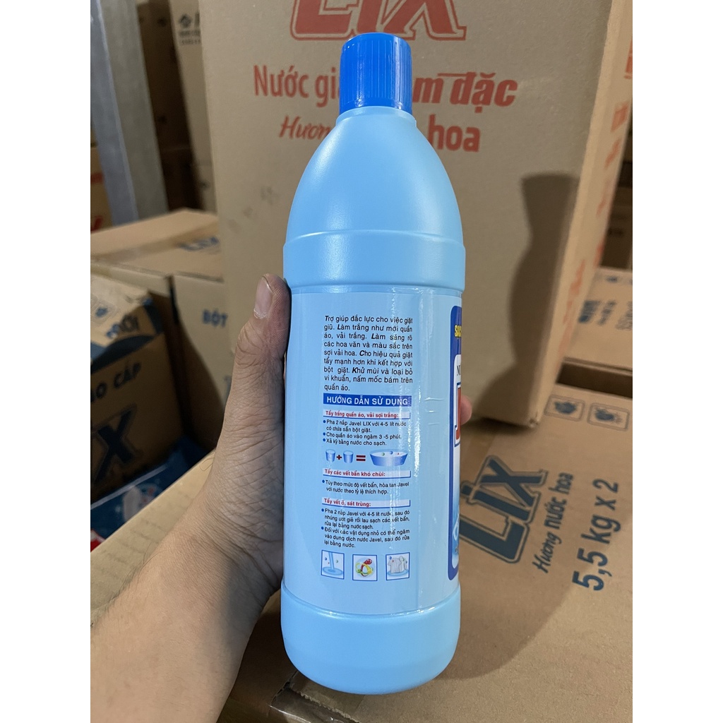 Nước tẩy trắng quần áo LIX Javel chai 550g