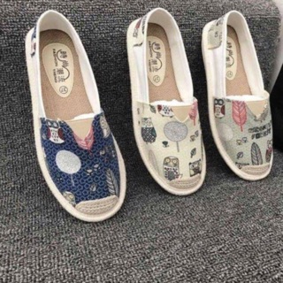 Giày slip on nữ con cú