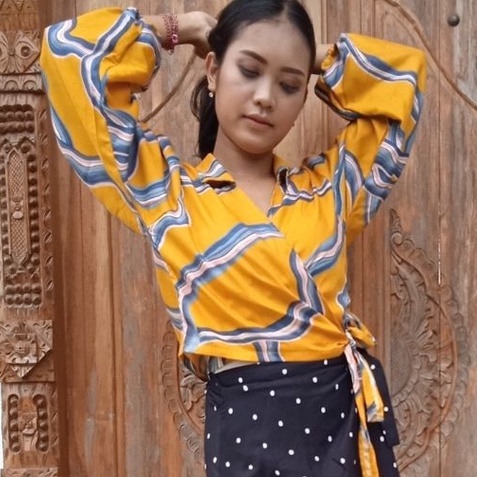 Rayon Viscose Cổ Áo Kaira Quấn