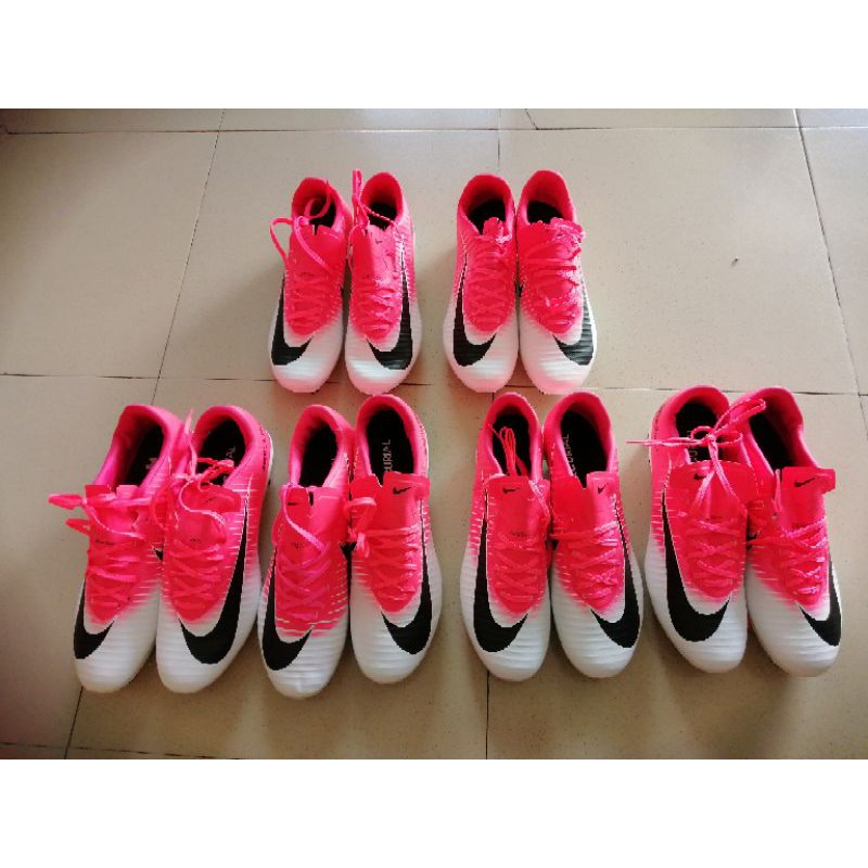 Giày bóng đá Mercurial Vapor 11 Fg màu hồng trắng