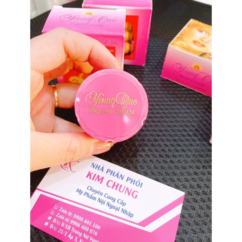Kem Dưỡng Trắng Da Cô Gái Toc Xù Young One Thiện Châu | BigBuy360 - bigbuy360.vn