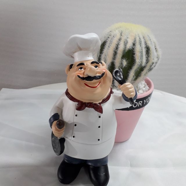 Tượng ông đầu bếp cầm muỗng, món đồ đặt kệ siêu độc đáo | BigBuy360 - bigbuy360.vn