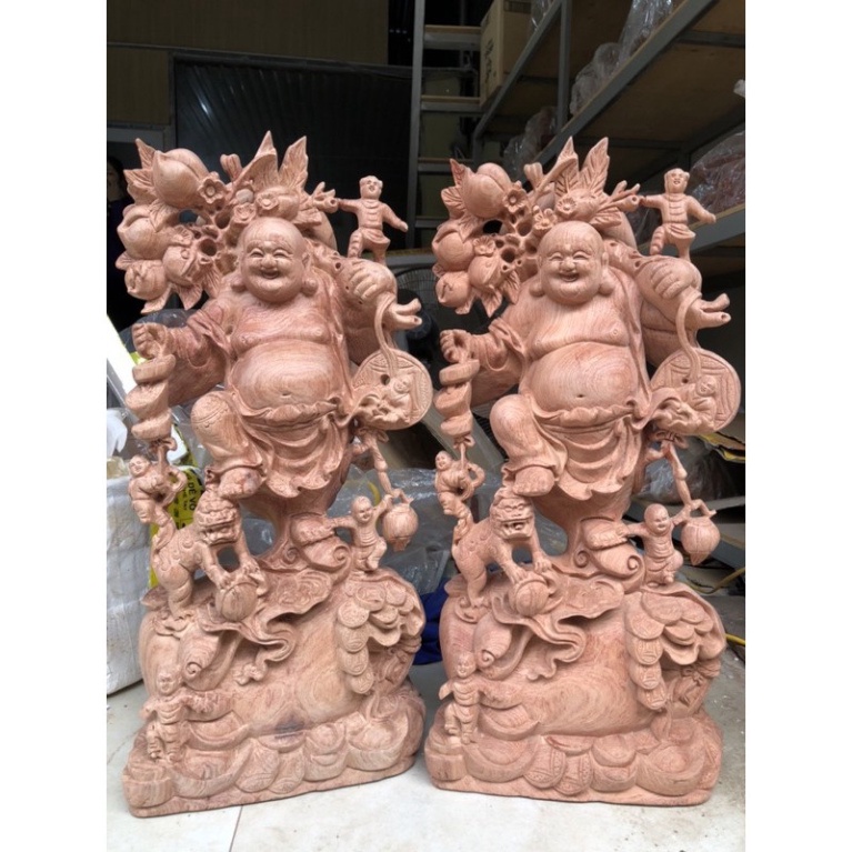 [GIA RE] Tượng Di lặc gánh đào gỗ Hương