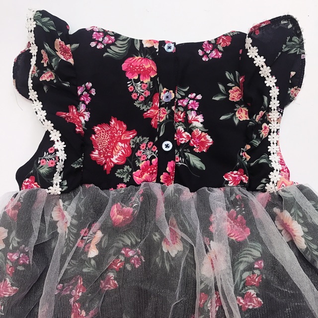 Đầm hoa TRISSI voan phồng cho bé