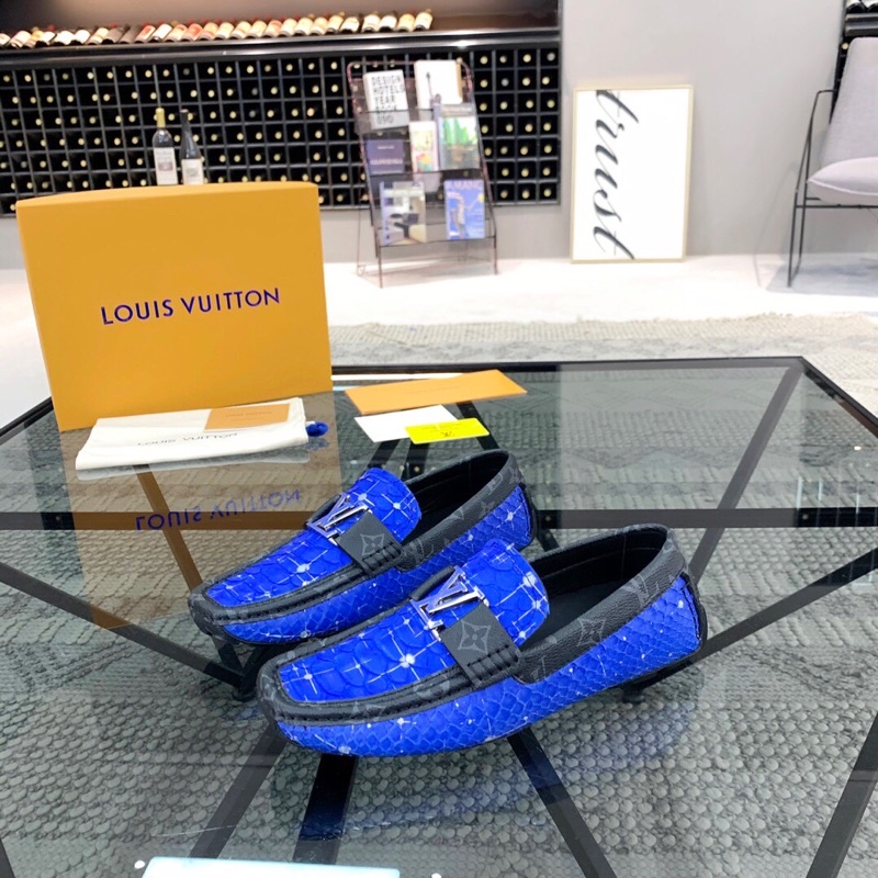 giày lười nam đế bệt da cá sấu logo kim loại đính trang trí louis vuitton LV