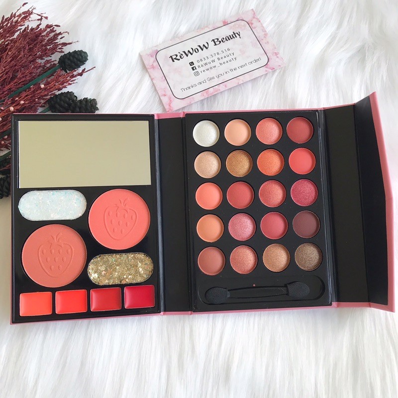 BỘ TRANG ĐIỂM ĐA NĂNG STRAWBERRY MILA COLOR MAKE UP SET | BigBuy360 - bigbuy360.vn