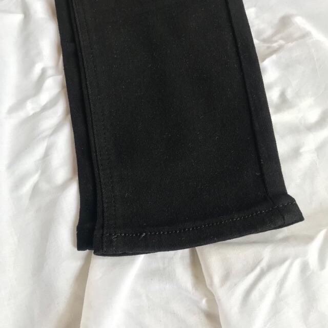 [HÀNG CAO CẤP] Quần Jean Rách Gối Nam Màu Đen Không Phai Màu, Vải Co Giãn Phong Cách Hàn Quốc Hot Trend Năm 2022 | BigBuy360 - bigbuy360.vn