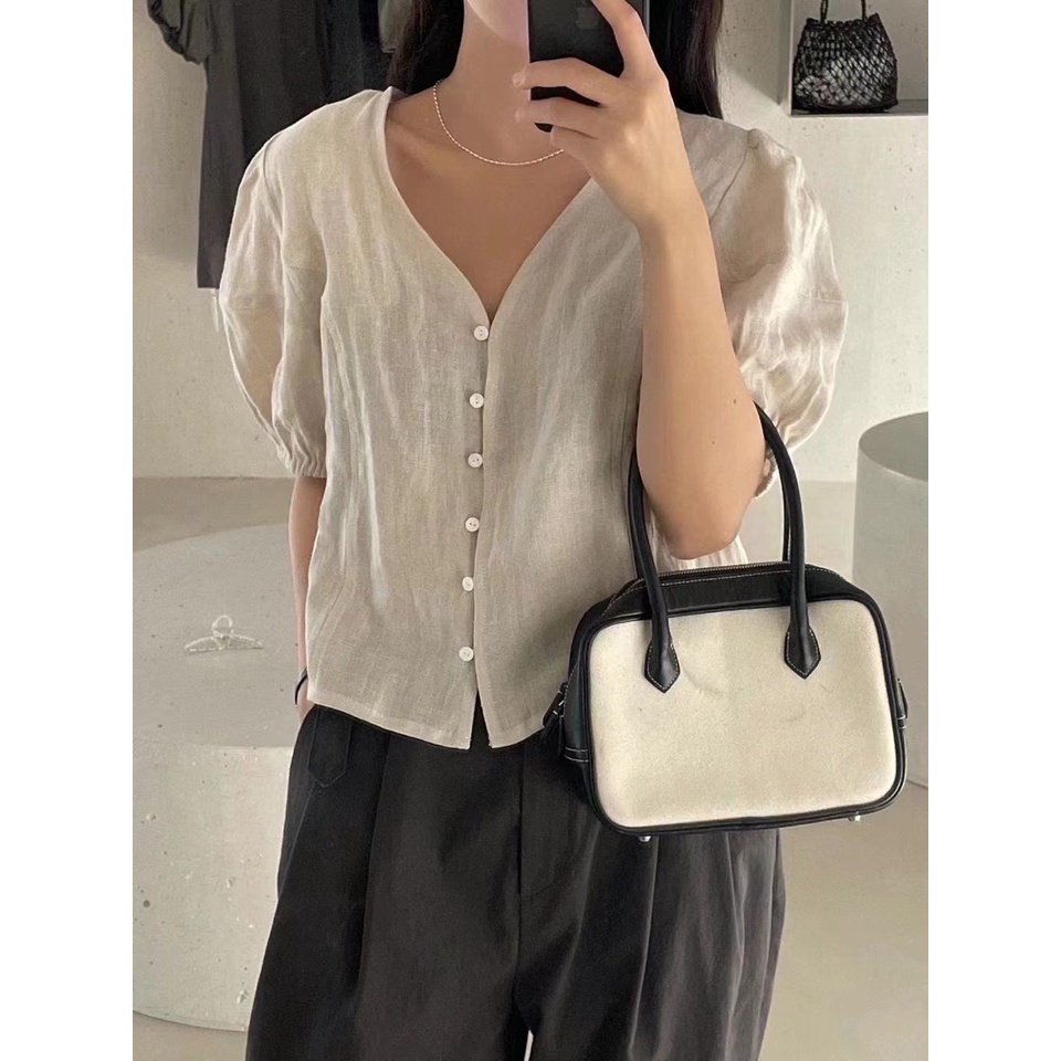 Áo kiểu vải linen cổ tim nút cài freesize - Lyn's Closet