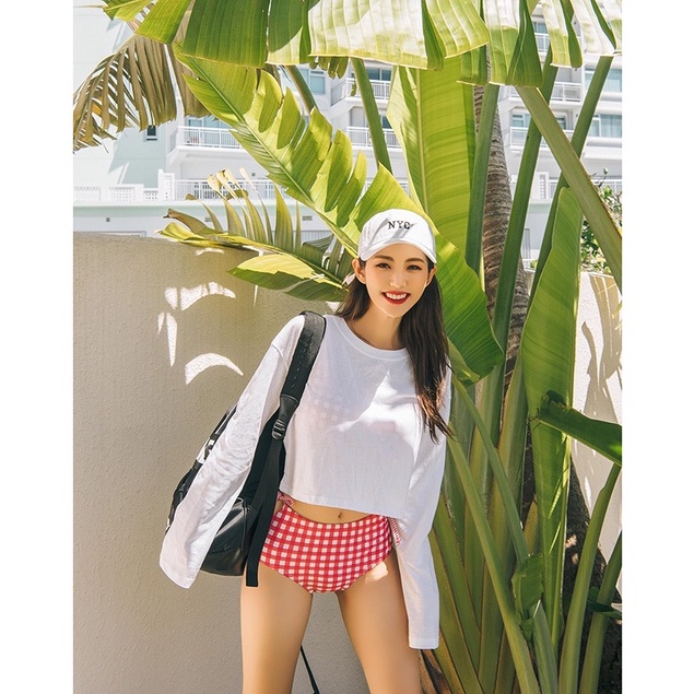 Bikini hai mảnh hai dây thắt nơ trước ngực quần lưng cao màu caro đỏ - M096 - Mermaid