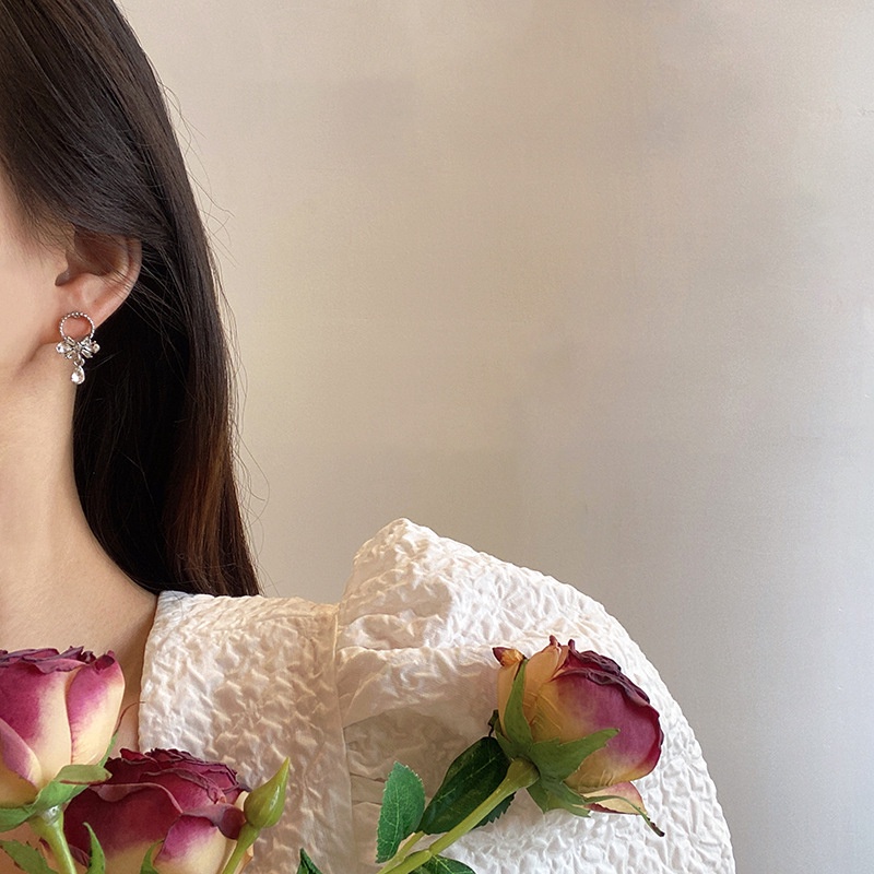 Khuyên Tai Đính Đá Hình Giọt Nước Mới 2022