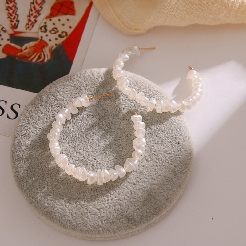 Đôi khuyên tai tròn phong cách vintage xinh xắn | BigBuy360 - bigbuy360.vn