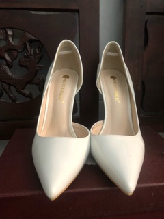 Giày cao gót khoét eo bigtree size 38