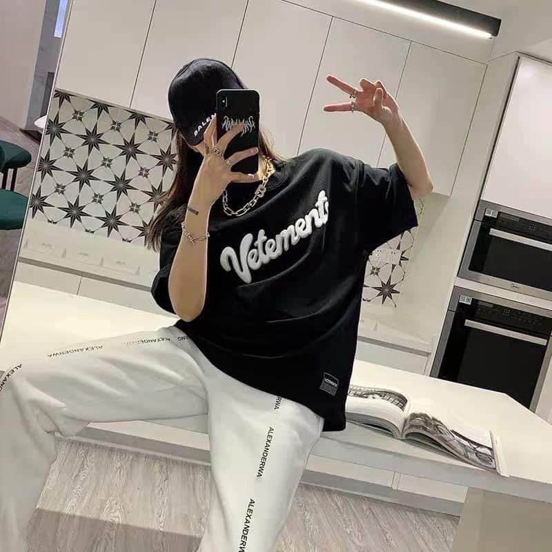 Sale áo Vetements phiên bản Limited