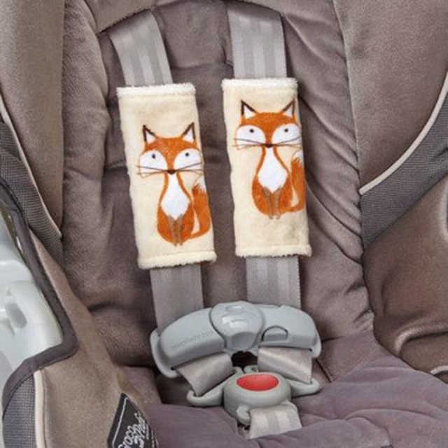 Bọc dây ghế ăn, car seat