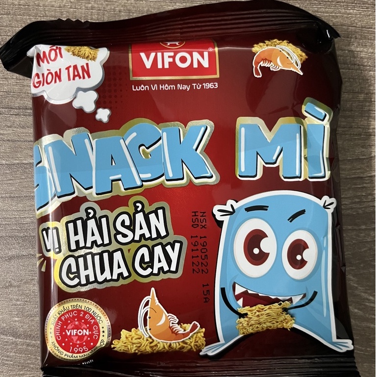 Snack mì tôm vị hải sản chua cay 30g Vifon