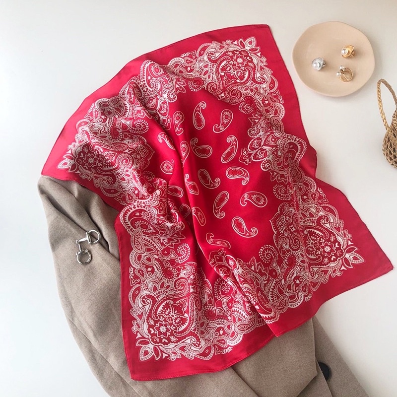 Khăn lụa in hình cỗ xe ngựa size 55x55cm - Maben